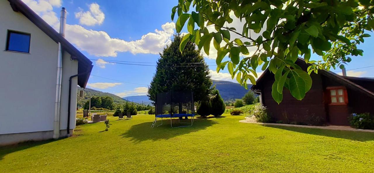 Wooden House Nela Near Plitvice Lakes Smoljanac Exterior photo